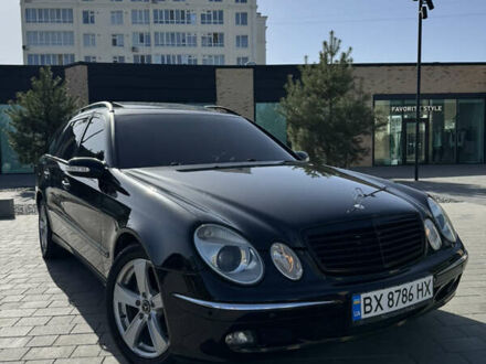 Мерседес Е-Класс 2005 в Хмельницком на Automoto.ua Черный Мерседес Е-Класс, объемом двигателя 3 л и пробегом 377 тыс. км за 6500 $, фото 1 на Automoto.ua