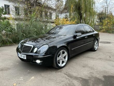 Мерседес Е-Класс 2005 в Кривом Роге на Automoto.ua Черный Мерседес Е-Класс, объемом двигателя 1.8 л и пробегом 289 тыс. км за 7500 $, фото 1 на Automoto.ua