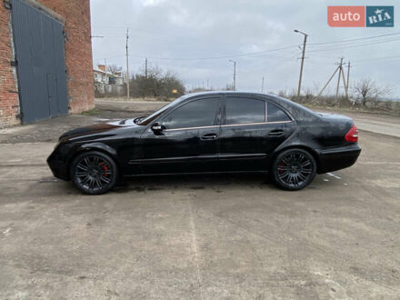 Чорний Мерседес Е-Клас, об'ємом двигуна 1.8 л та пробігом 301 тис. км за 7300 $, фото 1 на Automoto.ua