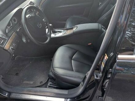 Черный Мерседес Е-Класс, объемом двигателя 3.5 л и пробегом 515 тыс. км за 10550 $, фото 1 на Automoto.ua