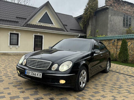 Черный Мерседес Е-Класс, объемом двигателя 2 л и пробегом 332 тыс. км за 6000 $, фото 1 на Automoto.ua