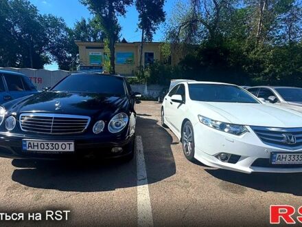 Мерседес Е-Клас 2005 у Славянске на Automoto.ua Чорний Мерседес Е-Клас, об'ємом двигуна 1.8 л та пробігом 200 тис. км за 8200 $, фото 1 на Automoto.ua