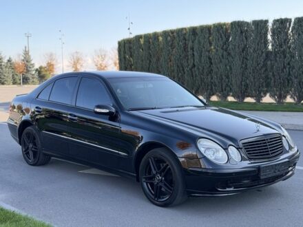 Черный Мерседес Е-Класс, объемом двигателя 2 л и пробегом 200 тыс. км за 6400 $, фото 1 на Automoto.ua