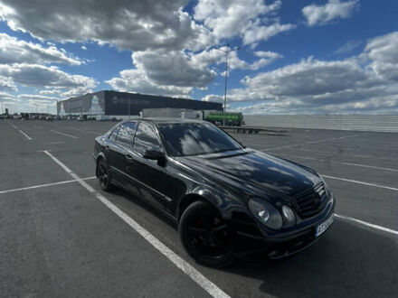 Черный Мерседес Е-Класс, объемом двигателя 2.79 л и пробегом 250 тыс. км за 5500 $, фото 1 на Automoto.ua
