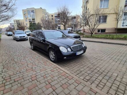 Мерседес Е-Класс 2006 в Одессе на Automoto.ua Черный Мерседес Е-Класс, объемом двигателя 2.1 л и пробегом 200 тыс. км за 5300 $, фото 1 на Automoto.ua