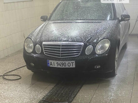 Чорний Мерседес Е-Клас, об'ємом двигуна 3 л та пробігом 220 тис. км за 8500 $, фото 1 на Automoto.ua