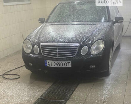 Чорний Мерседес Е-Клас, об'ємом двигуна 3 л та пробігом 220 тис. км за 8500 $, фото 1 на Automoto.ua