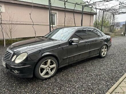 Мерседес Е-Класс 2006 в Иршава на Automoto.ua Черный Мерседес Е-Класс, объемом двигателя 3 л и пробегом 365 тыс. км за 8000 $, фото 1 на Automoto.ua