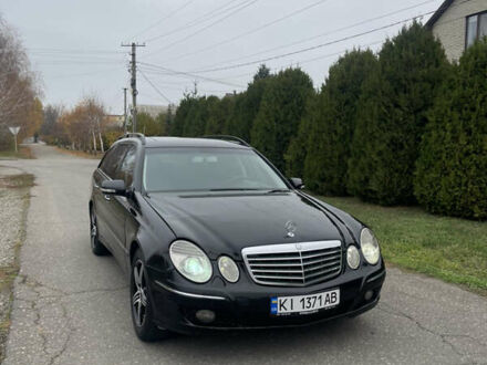 Черный Мерседес Е-Класс, объемом двигателя 2.99 л и пробегом 358 тыс. км за 5400 $, фото 1 на Automoto.ua