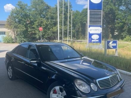 Мерседес Е-Класс 2006 в Сарнах на Automoto.ua Черный Мерседес Е-Класс, объемом двигателя 3.2 л и пробегом 254 тыс. км за 3971 $, фото 1 на Automoto.ua