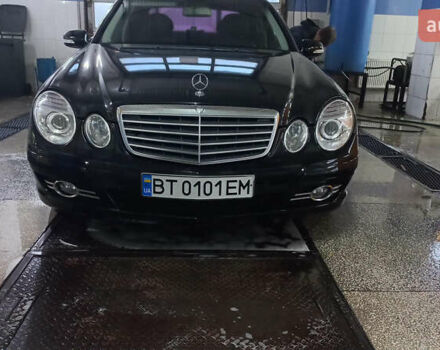 Мерседес Е-Клас 2006 у Одесі на Automoto.ua Чорний Мерседес Е-Клас, об'ємом двигуна 2.2 л та пробігом 480 тис. км за 8800 $, фото 1 на Automoto.ua