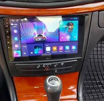 Черный Мерседес Е-Класс, объемом двигателя 2.2 л и пробегом 430 тыс. км за 3536 $, фото 1 на Automoto.ua