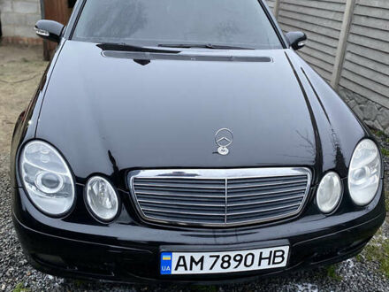 Черный Мерседес Е-Класс, объемом двигателя 2.1 л и пробегом 314 тыс. км за 8500 $, фото 1 на Automoto.ua