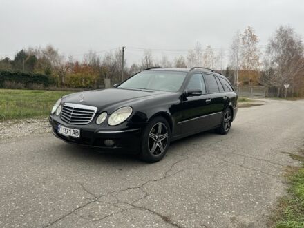 Черный Мерседес Е-Класс, объемом двигателя 3 л и пробегом 358 тыс. км за 5500 $, фото 1 на Automoto.ua