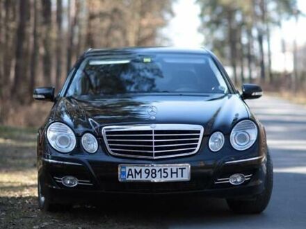 Черный Мерседес Е-Класс, объемом двигателя 2.9 л и пробегом 295 тыс. км за 9800 $, фото 1 на Automoto.ua