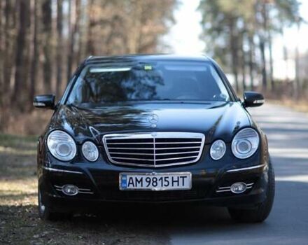 Черный Мерседес Е-Класс, объемом двигателя 2.9 л и пробегом 295 тыс. км за 9800 $, фото 1 на Automoto.ua