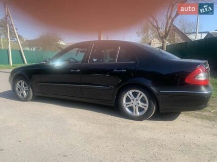 Чорний Мерседес Е-Клас, об'ємом двигуна 3 л та пробігом 320 тис. км за 6500 $, фото 1 на Automoto.ua