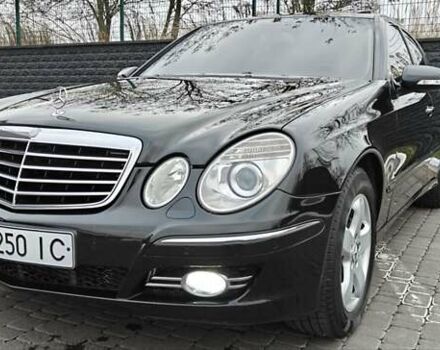Чорний Мерседес Е-Клас, об'ємом двигуна 2.2 л та пробігом 325 тис. км за 9900 $, фото 1 на Automoto.ua