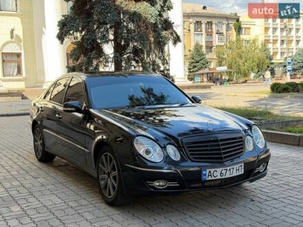 Чорний Мерседес Е-Клас, об'ємом двигуна 2.8 л та пробігом 280 тис. км за 5650 $, фото 1 на Automoto.ua