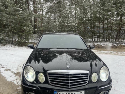 Мерседес Е-Класс 2007 в Вараш (Кузнецовск) на Automoto.ua Черный Мерседес Е-Класс, объемом двигателя 2.15 л и пробегом 432 тыс. км за 9200 $, фото 1 на Automoto.ua