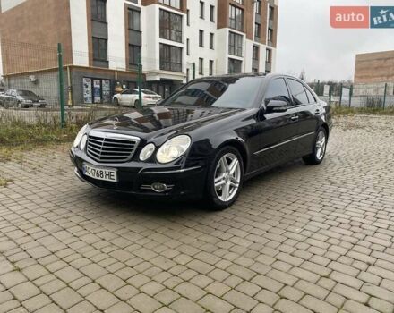 Черный Мерседес Е-Класс, объемом двигателя 3 л и пробегом 351 тыс. км за 9400 $, фото 1 на Automoto.ua