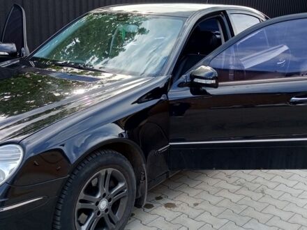 Мерседес Е-Класс 2007 в Казатине на Automoto.ua Черный Мерседес Е-Класс, объемом двигателя 2.8 л и пробегом 373 тыс. км за 7300 $, фото 1 на Automoto.ua