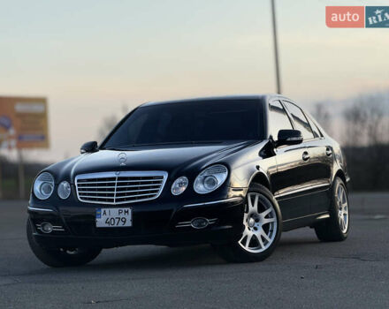 Черный Мерседес Е-Класс, объемом двигателя 3.5 л и пробегом 216 тыс. км за 8500 $, фото 1 на Automoto.ua