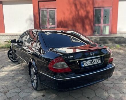 Черный Мерседес Е-Класс, объемом двигателя 2.1 л и пробегом 400 тыс. км за 9300 $, фото 1 на Automoto.ua