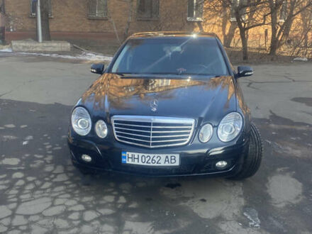 Мерседес Е-Класс 2007 в Кривом Роге на Automoto.ua Черный Мерседес Е-Класс, объемом двигателя 2.2 л и пробегом 400 тыс. км за 7500 $, фото 1 на Automoto.ua