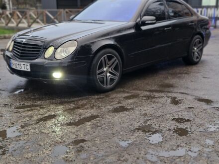 Черный Мерседес Е-Класс, объемом двигателя 1.8 л и пробегом 218 тыс. км за 7700 $, фото 1 на Automoto.ua