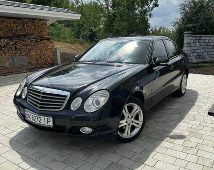 Чорний Мерседес Е-Клас, об'ємом двигуна 3 л та пробігом 350 тис. км за 7850 $, фото 1 на Automoto.ua