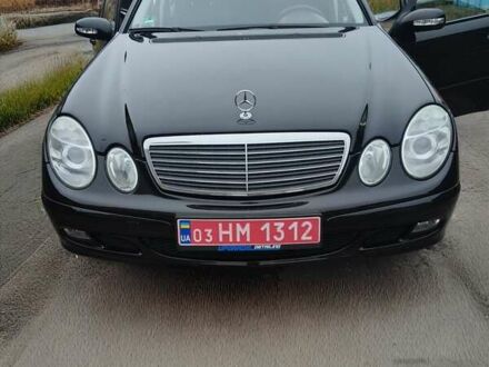 Черный Мерседес Е-Класс, объемом двигателя 1.8 л и пробегом 270 тыс. км за 8650 $, фото 1 на Automoto.ua