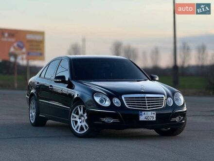 Черный Мерседес Е-Класс, объемом двигателя 3.5 л и пробегом 236 тыс. км за 10000 $, фото 1 на Automoto.ua