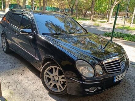 Мерседес Е-Клас 2007 у Дніпро (Дніпропетровську) на Automoto.ua Чорний Мерседес Е-Клас, об'ємом двигуна 2.99 л та пробігом 340 тис. км за 7900 $, фото 1 на Automoto.ua