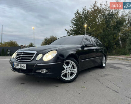 Черный Мерседес Е-Класс, объемом двигателя 1.8 л и пробегом 216 тыс. км за 7500 $, фото 1 на Automoto.ua
