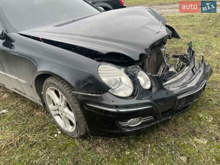 Чорний Мерседес Е-Клас, об'ємом двигуна 2.99 л та пробігом 374 тис. км за 4700 $, фото 1 на Automoto.ua