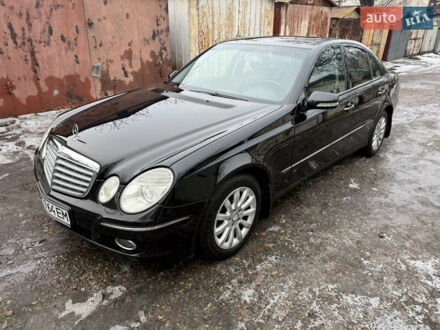 Черный Мерседес Е-Класс, объемом двигателя 1.8 л и пробегом 250 тыс. км за 8777 $, фото 1 на Automoto.ua