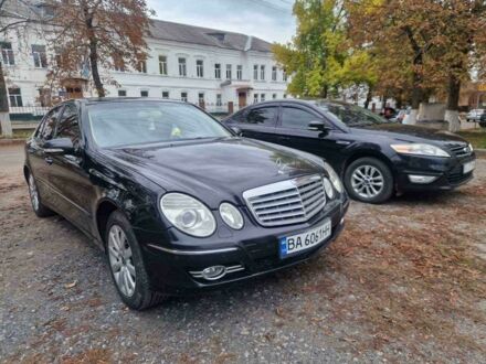 Мерседес Е-Клас 2008 у Ромнах на Automoto.ua Чорний Мерседес Е-Клас, об'ємом двигуна 3 л та пробігом 272 тис. км за 9000 $, фото 1 на Automoto.ua