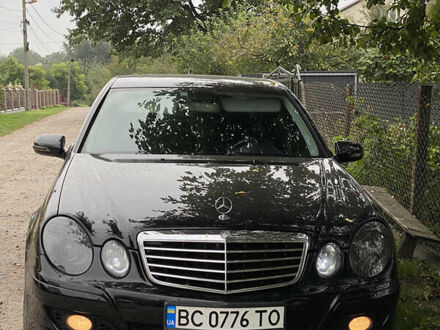Чорний Мерседес Е-Клас, об'ємом двигуна 2.15 л та пробігом 329 тис. км за 8900 $, фото 1 на Automoto.ua