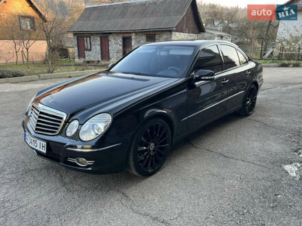 Мерседес Е-Клас 2008 у Яремче на Automoto.ua Чорний Мерседес Е-Клас, об'ємом двигуна 3 л та пробігом 380 тис. км за 10600 $, фото 1 на Automoto.ua