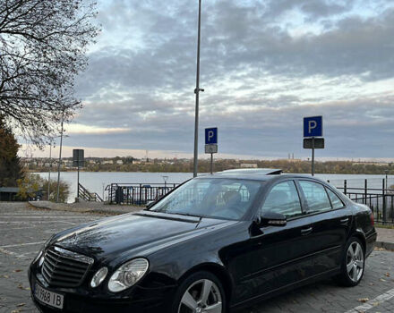 Мерседес Е-Класс 2008 в Тернополе на Automoto.ua Черный Мерседес Е-Класс, объемом двигателя 1.8 л и пробегом 220 тыс. км за 9600 $, фото 1 на Automoto.ua