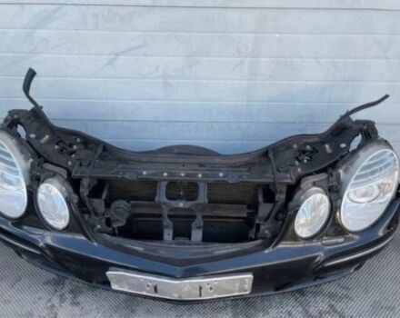 Черный Мерседес Е-Класс, объемом двигателя 0 л и пробегом 200 тыс. км за 350 $, фото 1 на Automoto.ua