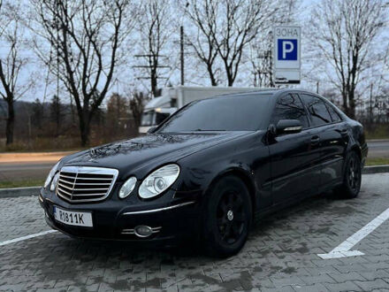 Черный Мерседес Е-Класс, объемом двигателя 2.15 л и пробегом 323 тыс. км за 7800 $, фото 1 на Automoto.ua