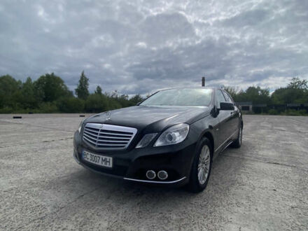 Мерседес Е-Класс 2009 в Новояворовск на Automoto.ua Черный Мерседес Е-Класс, объемом двигателя 2.14 л и пробегом 440 тыс. км за 9999 $, фото 1 на Automoto.ua