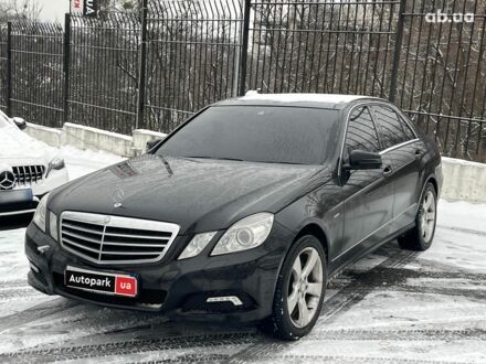 Черный Мерседес Е-Класс, объемом двигателя 3 л и пробегом 340 тыс. км за 13890 $, фото 1 на Automoto.ua