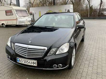 Чорний Мерседес Е-Клас, об'ємом двигуна 2.2 л та пробігом 264 тис. км за 10500 $, фото 1 на Automoto.ua