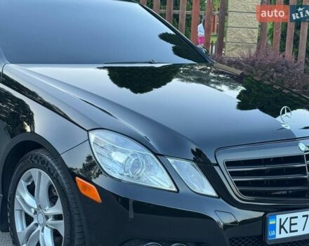 Черный Мерседес Е-Класс, объемом двигателя 3.5 л и пробегом 170 тыс. км за 6000 $, фото 1 на Automoto.ua