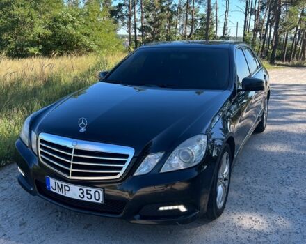 Чорний Мерседес Е-Клас, об'ємом двигуна 3 л та пробігом 419 тис. км за 7900 $, фото 1 на Automoto.ua