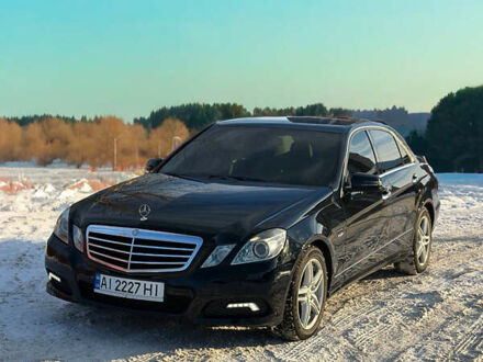 Чорний Мерседес Е-Клас, об'ємом двигуна 2.14 л та пробігом 311 тис. км за 12500 $, фото 1 на Automoto.ua