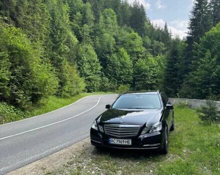 Чорний Мерседес Е-Клас, об'ємом двигуна 2.14 л та пробігом 205 тис. км за 13800 $, фото 1 на Automoto.ua